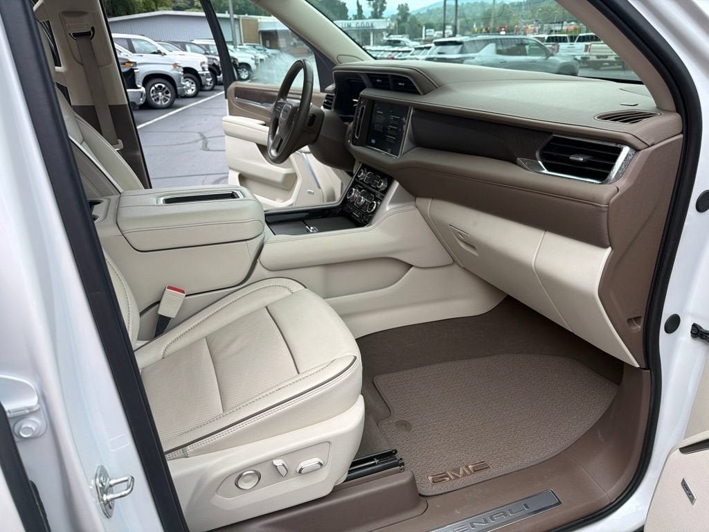 2024 GMC Yukon XL Denali