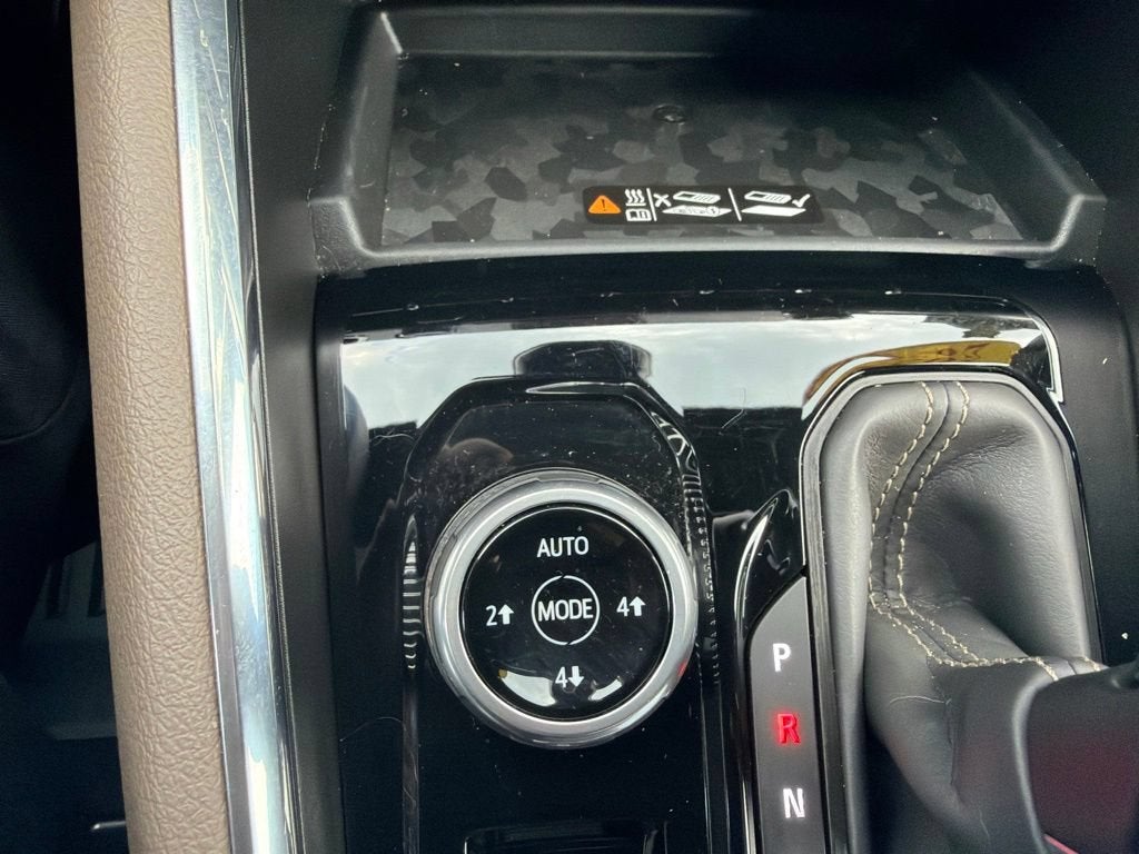 2025 GMC Canyon Denali - Photo 24