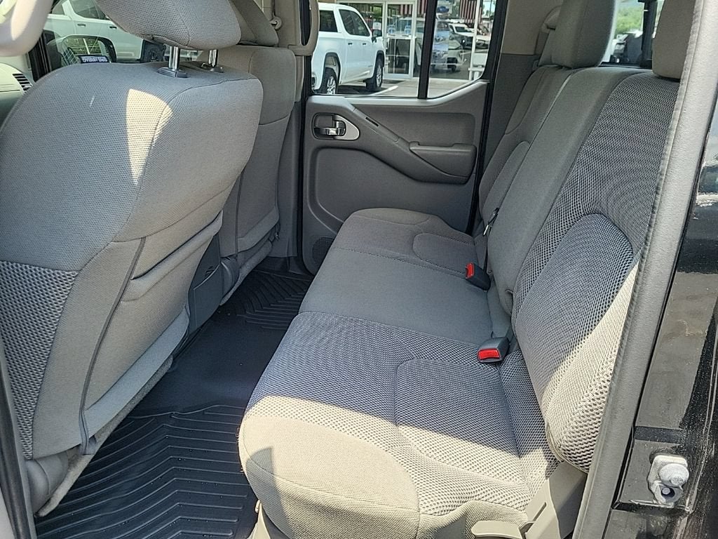 2021 Nissan Frontier Crew Cab SV 4x4