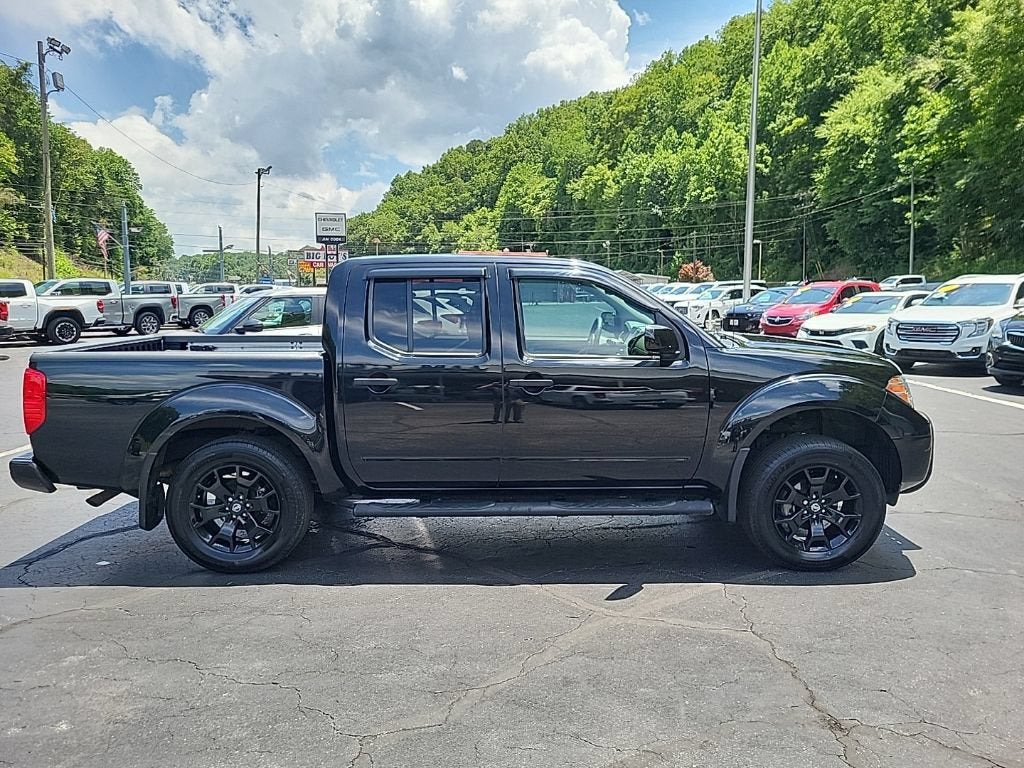 2021 Nissan Frontier Crew Cab SV 4x4