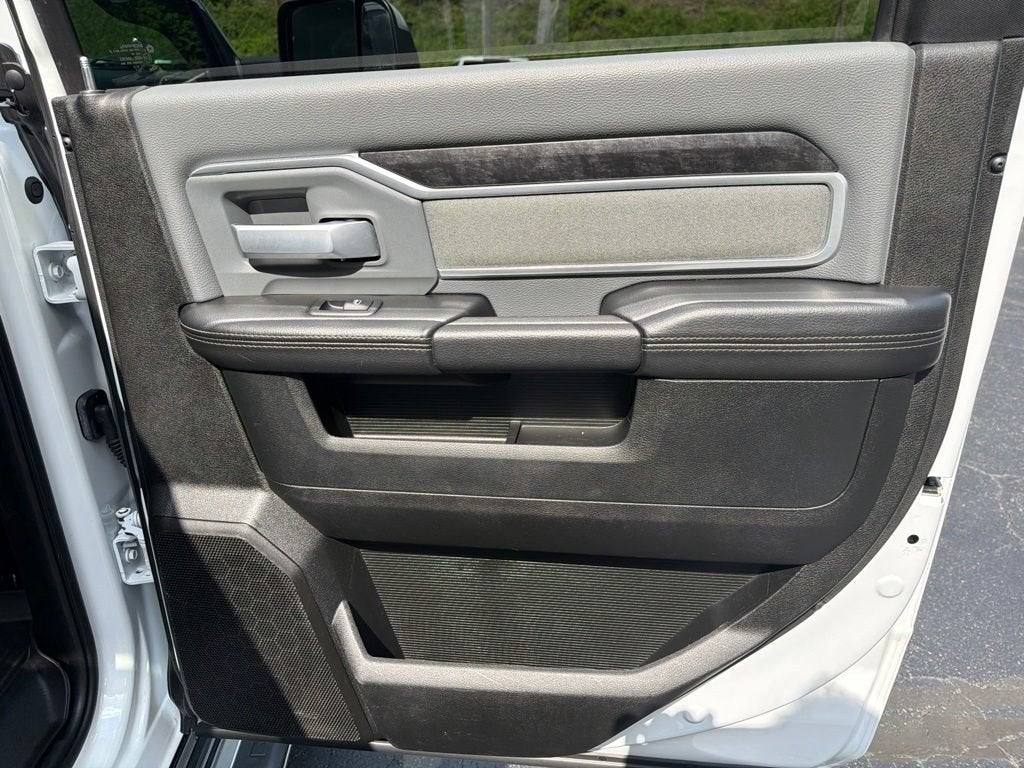 2022 RAM 2500 Big Horn Crew Cab 4x4 6'4" Box