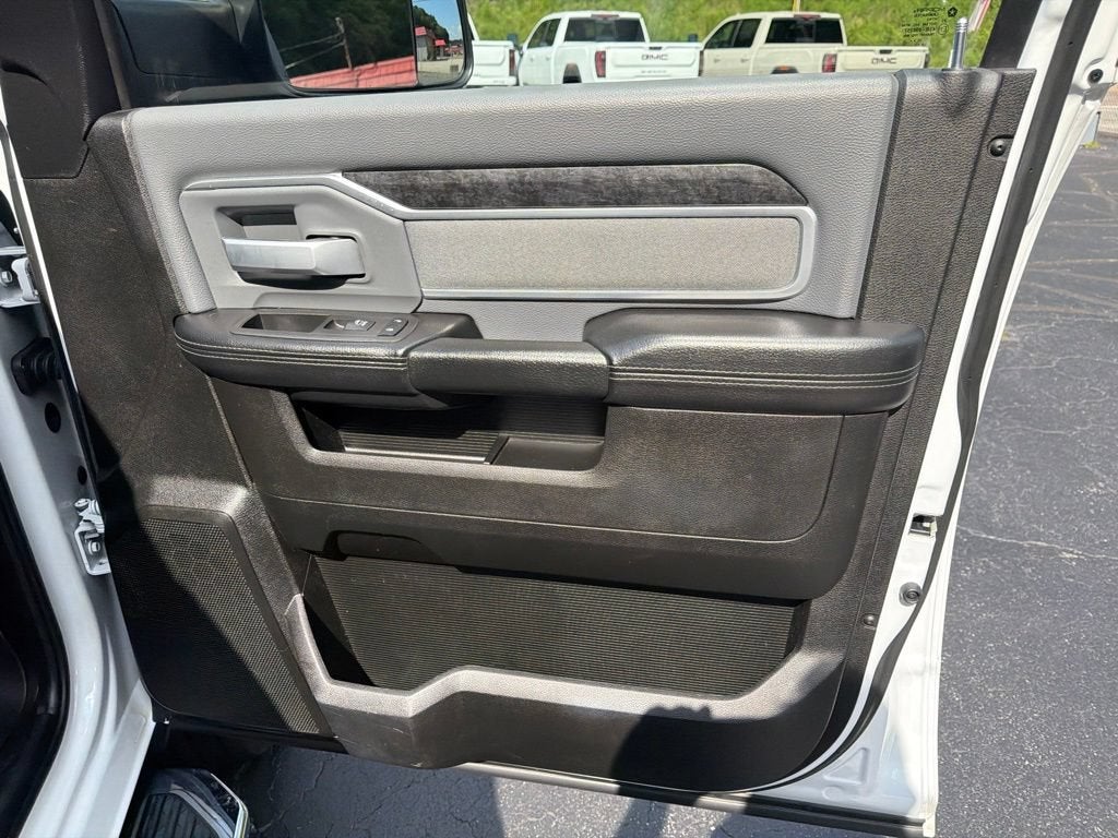 2022 RAM 2500 Big Horn Crew Cab 4x4 6'4" Box