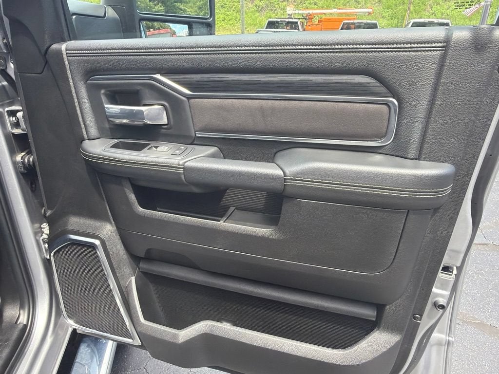 2024 RAM 2500 Laramie Crew Cab 4x4 6'4" Box