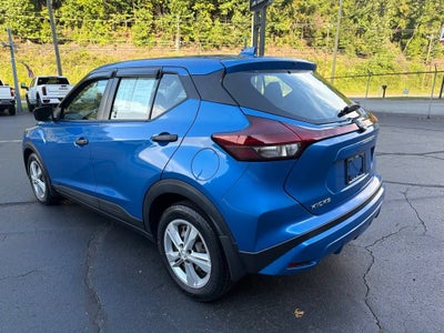 2022 Nissan Kicks S Xtronic CVT