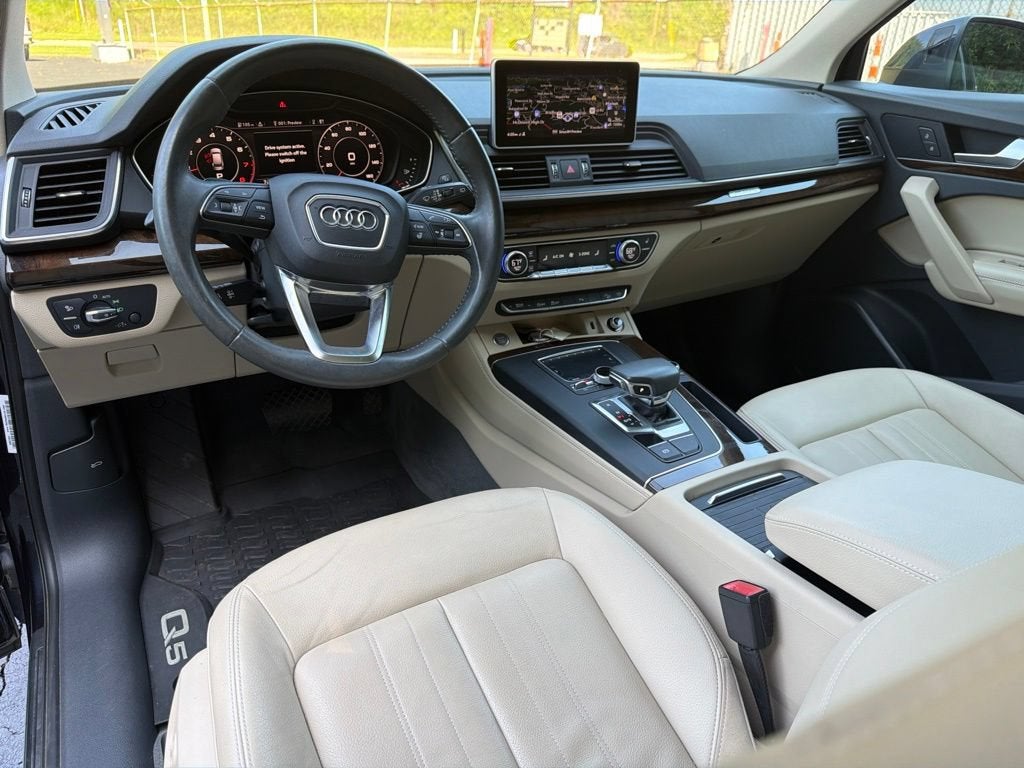 2020 Audi Q5 Premium Plus 45 TFSI quattro S tronic